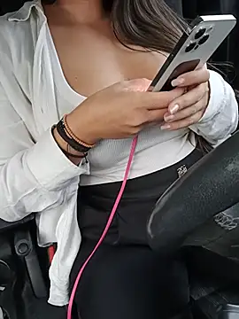 brunettemilf01