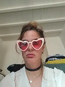 Frenchgirl webcam