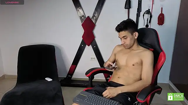 EliteBoysLive webcam