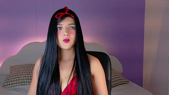 MiiaaVelvett__