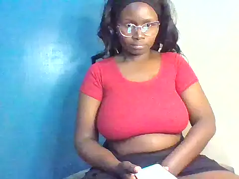NoirAllure live cam preview