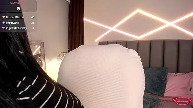 Veronicalanx1