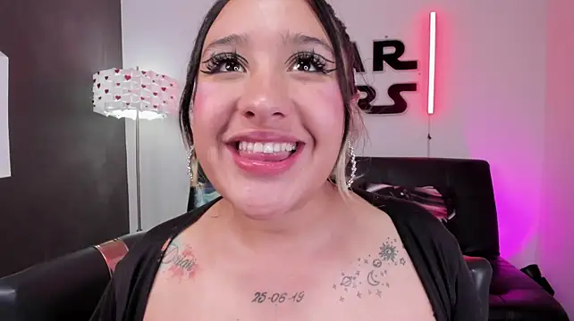 miss_danika webcam