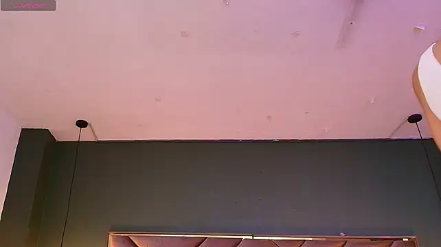Kya_Wild webcam