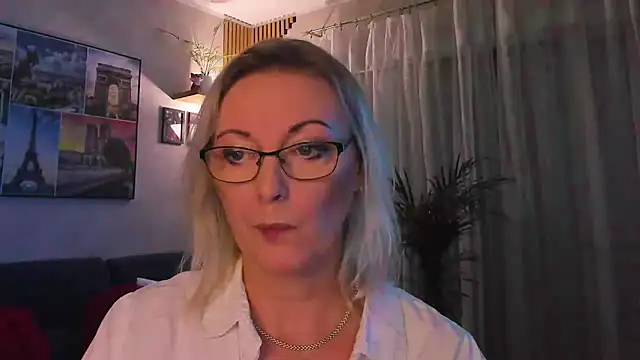 vanessa_chat