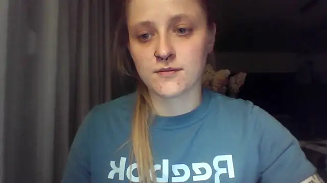 LeaWetGirl webcam