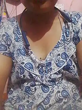 Varsha_96 webcam