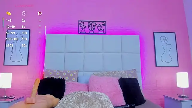 charlotte_kisss