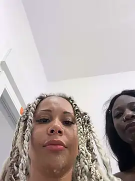 HaileyDiana webcam