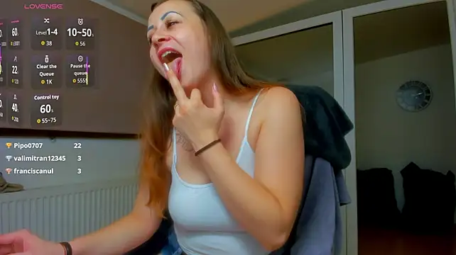 Aryanette live