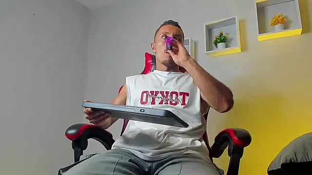 Lorenzo_Vellum