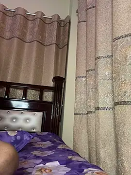Tanisha_Silky live sex cam