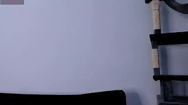 Anniewine_ webcam