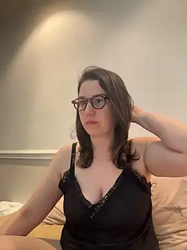 amooraaamoon 🌉 live chat