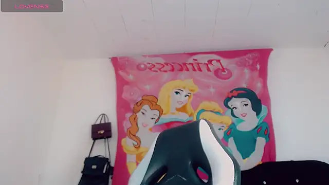 Oriana_braom webcam
