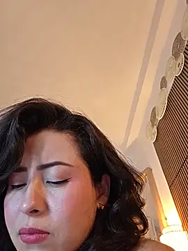 NeredaXxx webcam