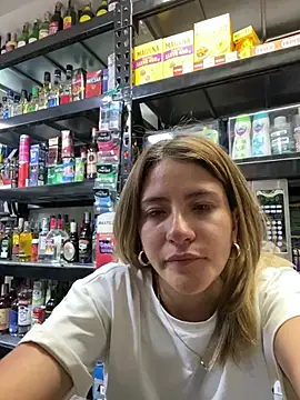 Andrea_19blonde webcam