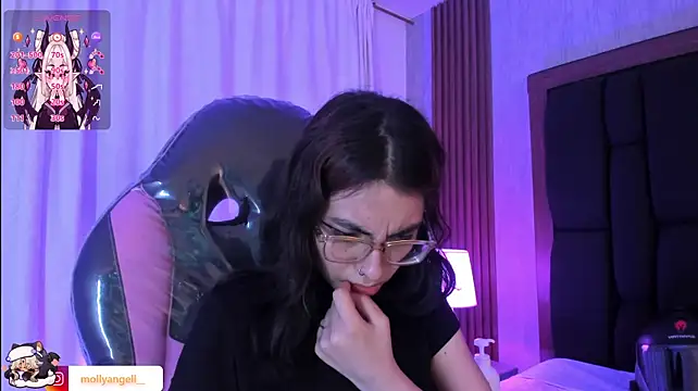 Molly_A webcam