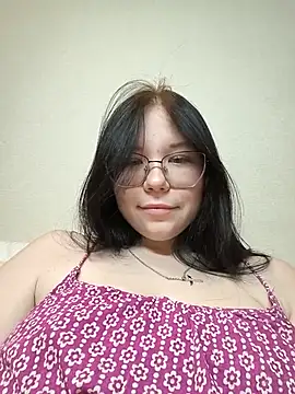 KittyDreamX webcam