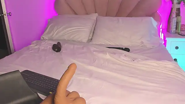 sarahtexas_ webcam