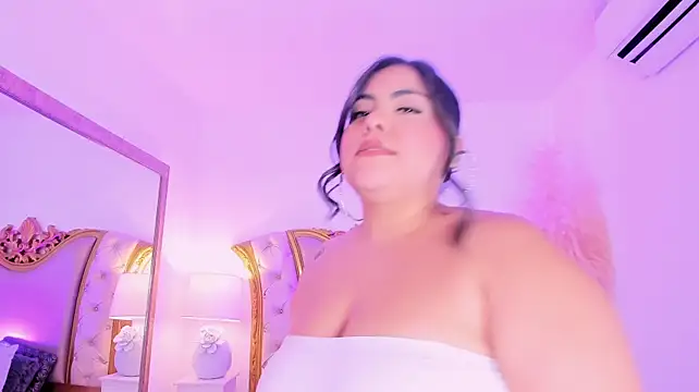 LaurenQween webcam