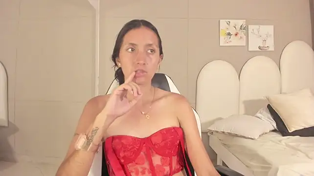 Mia-baker- webcam