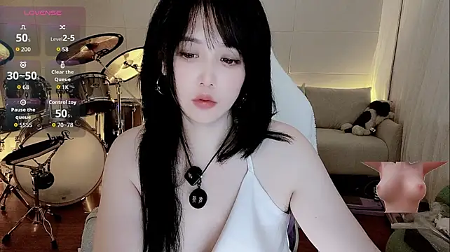 Evangelin-e live sex cam