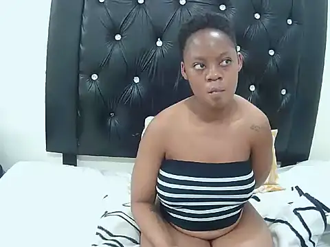 Spicyvelvet webcam
