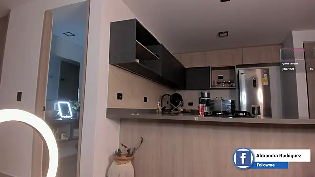 Alexandra_ra webcam