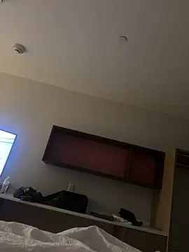tank32s live cam preview