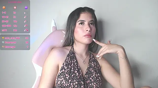 luna_11 live cam preview