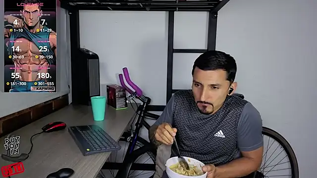 Marck_Muscle webcam
