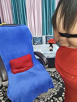Curvy_Nayara webcam