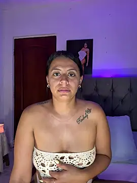 ema_zoe webcam
