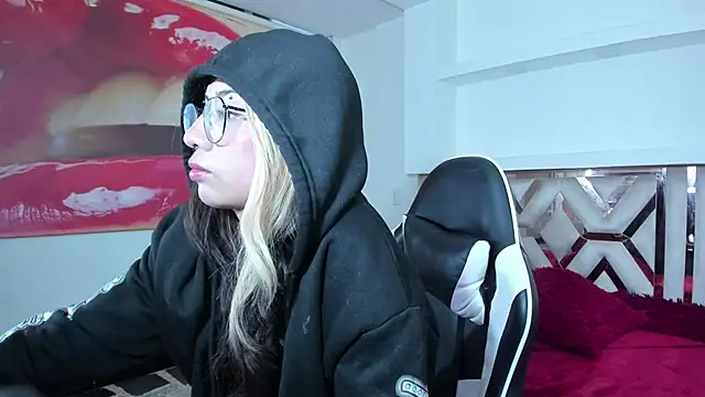 kittymiauu444 webcam