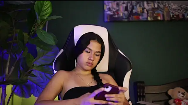 Danaa_Rousee_ webcam