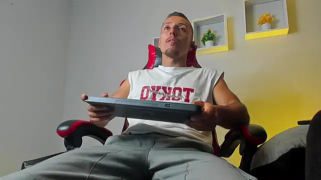 Lorenzo_Vellum webcam