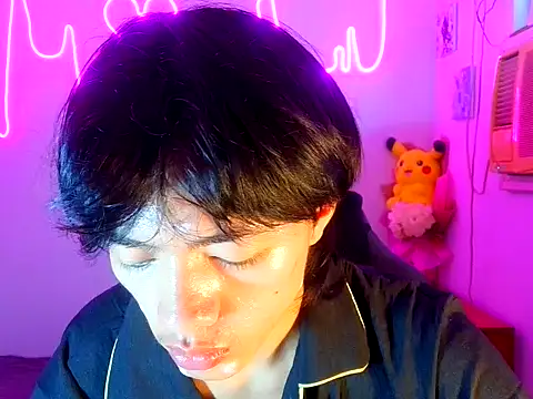urfemboy_cummer webcam