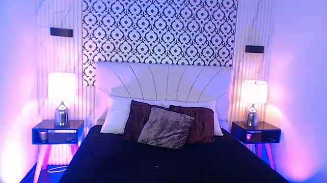 Chloe__Brm webcam