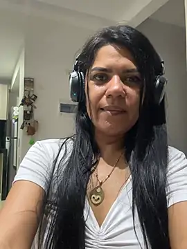 Cherryblazexoxo webcam