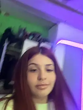 Hellochula777 webcam