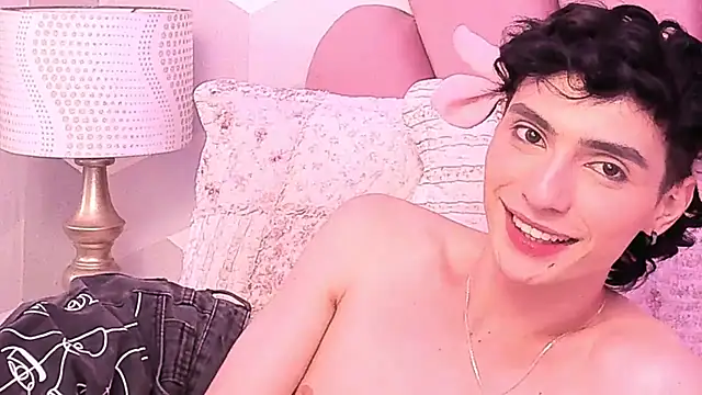 KylieMonnett webcam