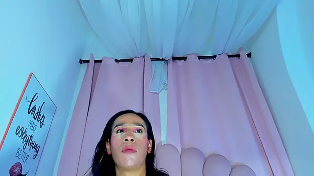 NicoleMadrird webcam