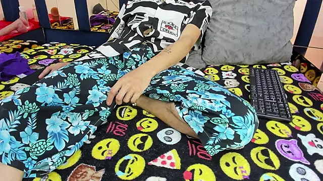 KikyoAndDrey webcam