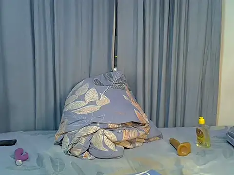 Pretty_j webcam
