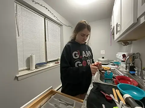 Snowbunnycake_131 webcam