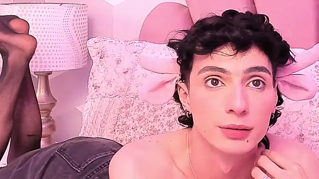 KylieMonnett webcam