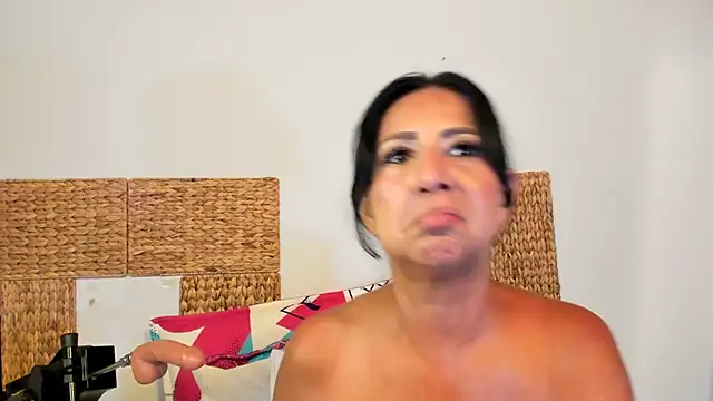 Jackiehmilf52 webcam