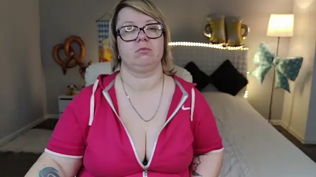BonnnyBoobsy webcam