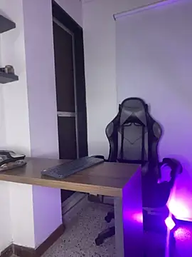 Miaa_Foxx03 webcam